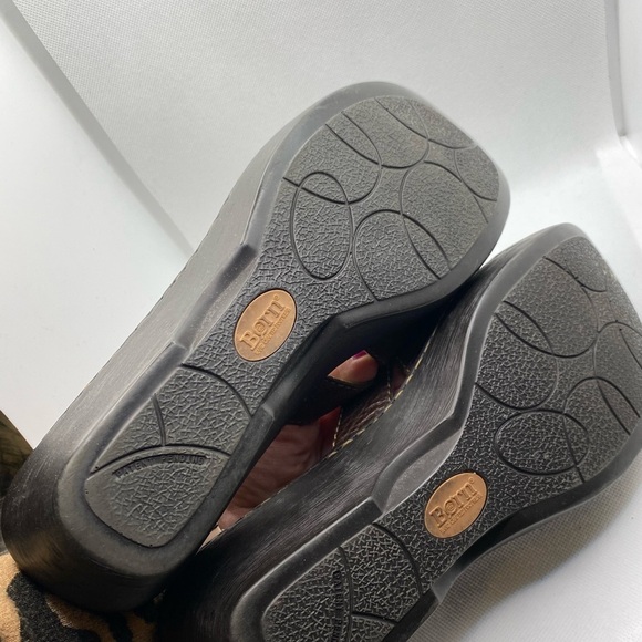 Born sandals size 9 - Picture 5 of 5